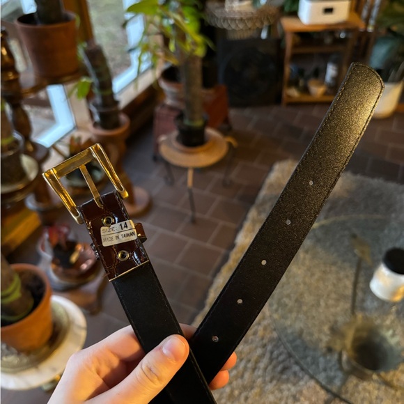 Faux leather belt - Picture 4 of 5